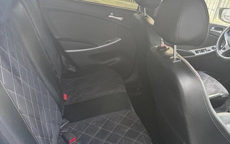 Hyundai Solaris II рестайлинг, 2014 год, 590 000 рублей, 5 фотография