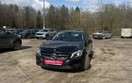 Mercedes-Benz A-Класс, 2014 год, 1 350 000 рублей, 2 фотография