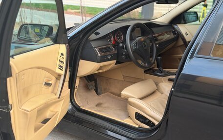 BMW 5 серия, 2004 год, 860 000 рублей, 7 фотография