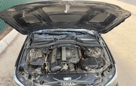 BMW 5 серия, 2004 год, 860 000 рублей, 13 фотография