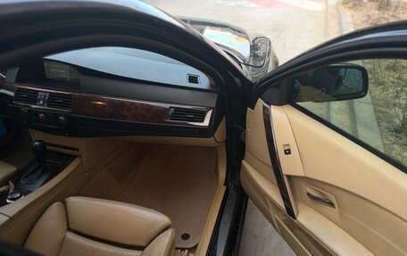 BMW 5 серия, 2004 год, 860 000 рублей, 11 фотография