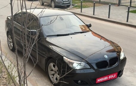 BMW 5 серия, 2004 год, 860 000 рублей, 6 фотография
