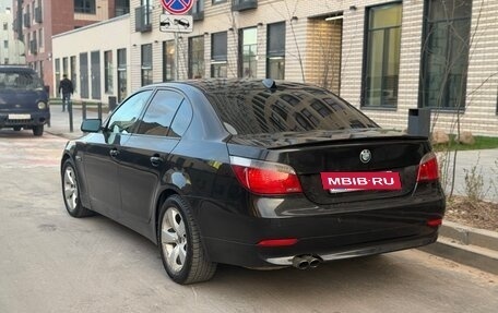 BMW 5 серия, 2004 год, 860 000 рублей, 4 фотография