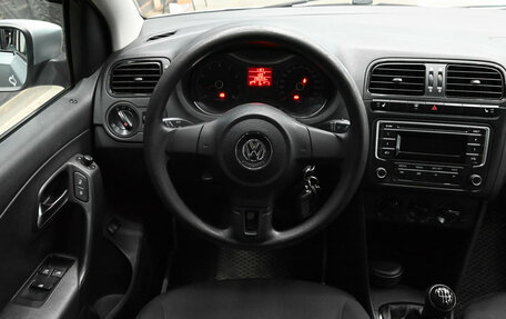 Volkswagen Polo VI (EU Market), 2013 год, 700 000 рублей, 13 фотография