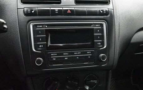 Volkswagen Polo VI (EU Market), 2013 год, 700 000 рублей, 15 фотография