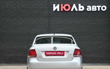 Volkswagen Polo VI (EU Market), 2013 год, 700 000 рублей, 6 фотография