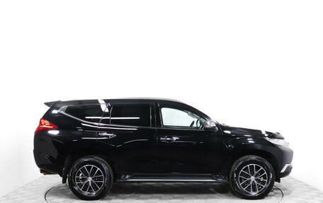 Mitsubishi Pajero Sport III рестайлинг, 2019 год, 3 199 000 рублей, 4 фотография