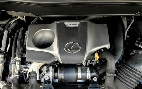 Lexus RX IV рестайлинг, 2017 год, 4 150 000 рублей, 9 фотография