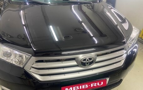 Toyota Highlander III, 2012 год, 2 100 000 рублей, 1 фотография