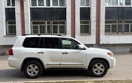 Toyota Land Cruiser 200, 2012 год, 2 950 000 рублей, 4 фотография