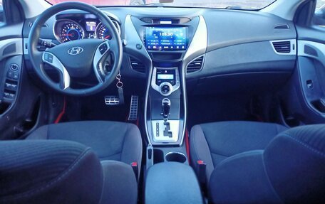 Hyundai Elantra V, 2012 год, 950 000 рублей, 5 фотография