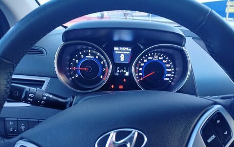 Hyundai Elantra V, 2012 год, 950 000 рублей, 6 фотография