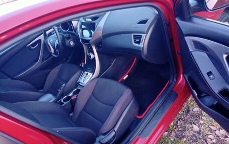 Hyundai Elantra V, 2012 год, 950 000 рублей, 10 фотография