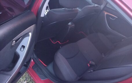 Hyundai Elantra V, 2012 год, 950 000 рублей, 8 фотография