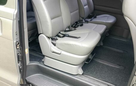 Hyundai Grand Starex Grand Starex I рестайлинг 2, 2015 год, 2 350 000 рублей, 7 фотография