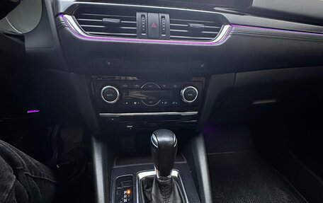 Mazda 6, 2017 год, 2 270 000 рублей, 12 фотография