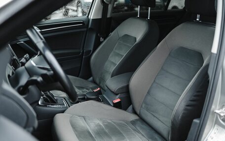 Volkswagen Golf VII, 2018 год, 1 949 000 рублей, 11 фотография