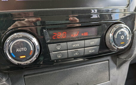 Mitsubishi Pajero IV, 2017 год, 3 450 000 рублей, 6 фотография