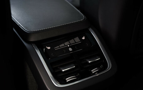 Volvo XC90 II рестайлинг, 2018 год, 4 299 000 рублей, 23 фотография