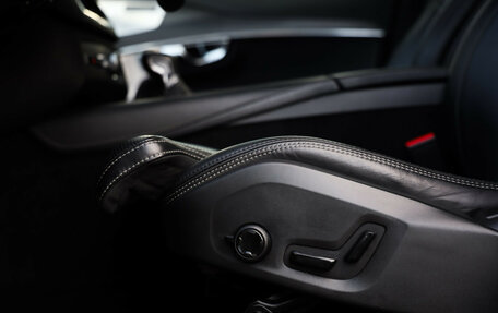 Volvo XC90 II рестайлинг, 2018 год, 4 299 000 рублей, 28 фотография