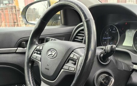 Hyundai Elantra VI рестайлинг, 2016 год, 1 074 900 рублей, 9 фотография