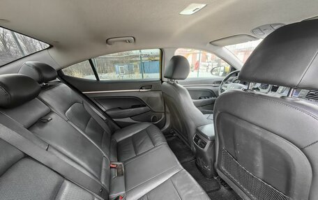 Hyundai Elantra VI рестайлинг, 2016 год, 1 074 900 рублей, 13 фотография