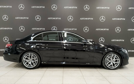 Mercedes-Benz E-Класс, 2020 год, 4 500 000 рублей, 4 фотография
