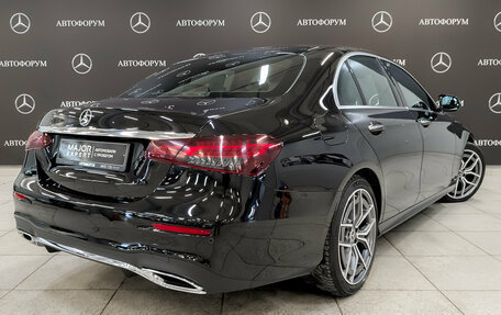 Mercedes-Benz E-Класс, 2020 год, 4 500 000 рублей, 5 фотография