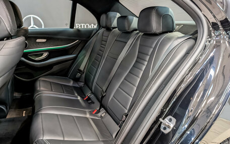 Mercedes-Benz E-Класс, 2020 год, 4 500 000 рублей, 12 фотография