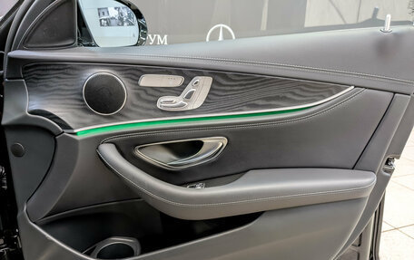 Mercedes-Benz E-Класс, 2020 год, 4 500 000 рублей, 24 фотография