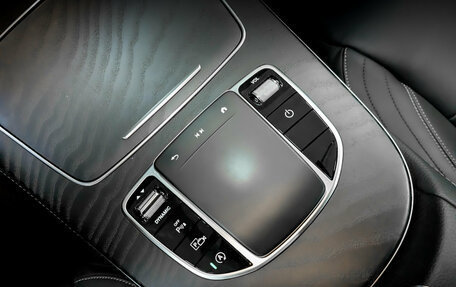 Mercedes-Benz E-Класс, 2020 год, 4 500 000 рублей, 25 фотография