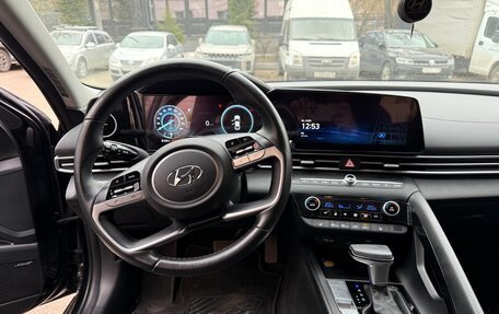 Hyundai Elantra, 2021 год, 2 200 000 рублей, 10 фотография