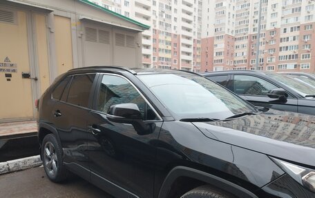 Toyota RAV4, 2020 год, 3 300 000 рублей, 3 фотография