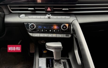 Hyundai Elantra, 2021 год, 2 200 000 рублей, 11 фотография