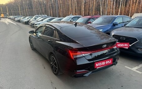 Hyundai Elantra, 2021 год, 2 200 000 рублей, 6 фотография