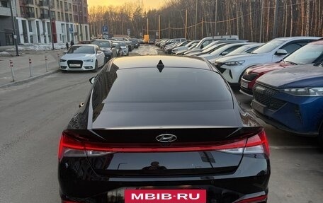 Hyundai Elantra, 2021 год, 2 200 000 рублей, 5 фотография