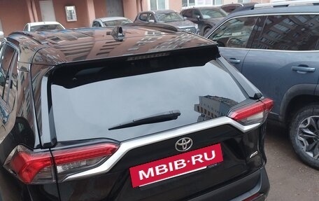 Toyota RAV4, 2020 год, 3 300 000 рублей, 4 фотография