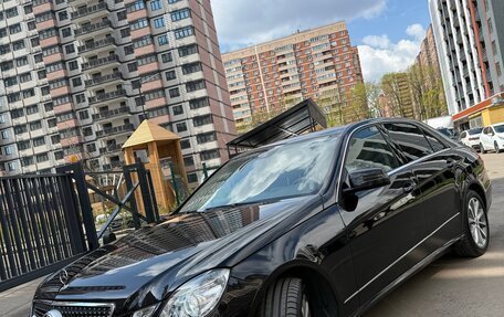 Mercedes-Benz E-Класс, 2011 год, 1 280 000 рублей, 4 фотография