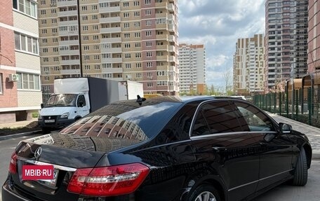 Mercedes-Benz E-Класс, 2011 год, 1 280 000 рублей, 2 фотография