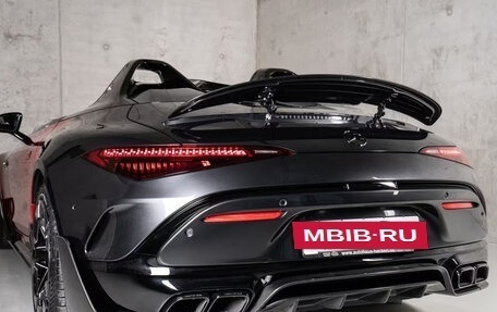 Mercedes-Benz SL-Класс AMG, 2026 год, 107 000 000 рублей, 12 фотография