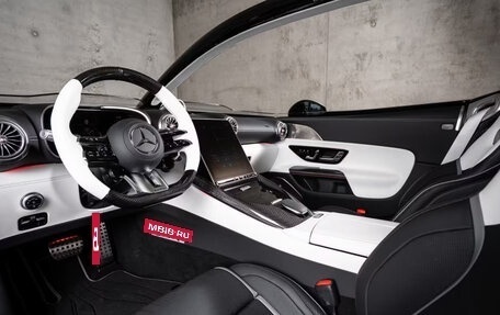 Mercedes-Benz SL-Класс AMG, 2026 год, 107 000 000 рублей, 22 фотография