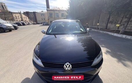 Volkswagen Jetta VI, 2013 год, 880 000 рублей, 13 фотография