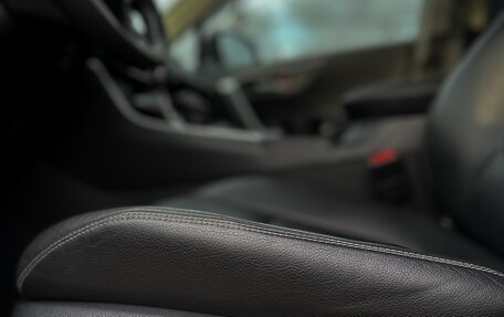 Toyota RAV4, 2020 год, 3 400 000 рублей, 9 фотография