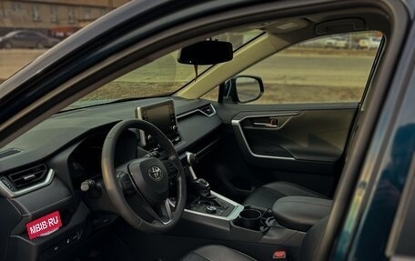 Toyota RAV4, 2020 год, 3 400 000 рублей, 8 фотография