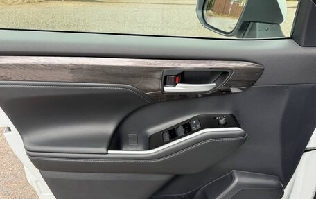 Toyota Highlander, 2026 год, 5 290 000 рублей, 13 фотография