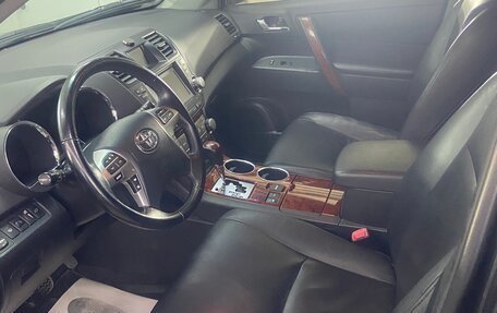 Toyota Highlander III, 2012 год, 2 100 000 рублей, 31 фотография