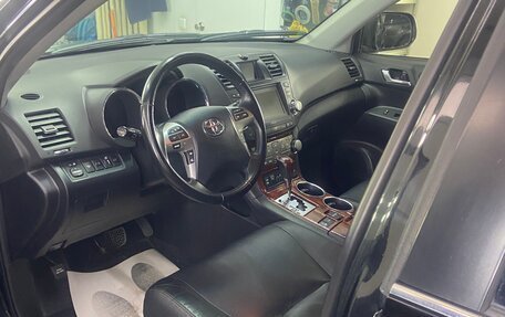 Toyota Highlander III, 2012 год, 2 100 000 рублей, 30 фотография