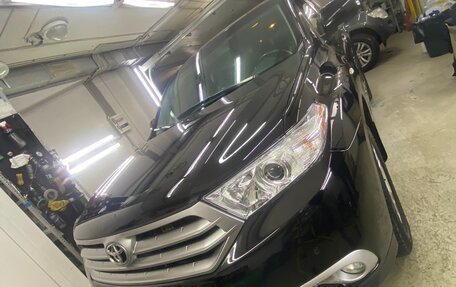 Toyota Highlander III, 2012 год, 2 100 000 рублей, 40 фотография