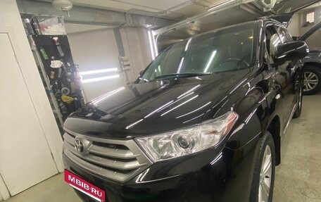 Toyota Highlander III, 2012 год, 2 100 000 рублей, 39 фотография