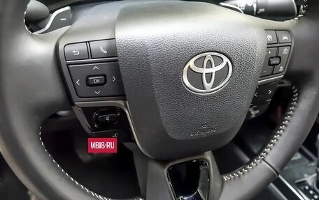 Toyota Camry, 2025 год, 5 600 000 рублей, 6 фотография